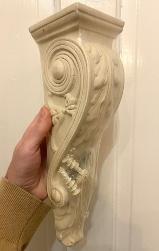 Nuovissimo corbel pergamena - nuovissimo,